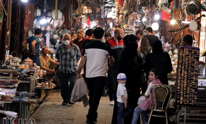 Gaziantep’teki tarihi çarşıların esnafı umudunu gurbetçilere bağladı