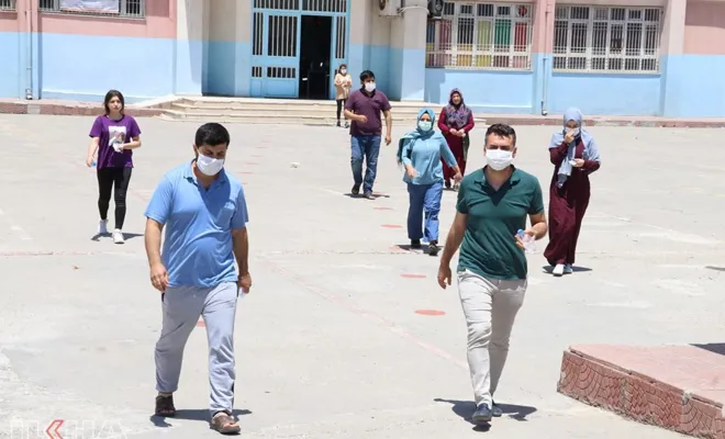 Adaylar YKS sorularını zor ve uzun buldu