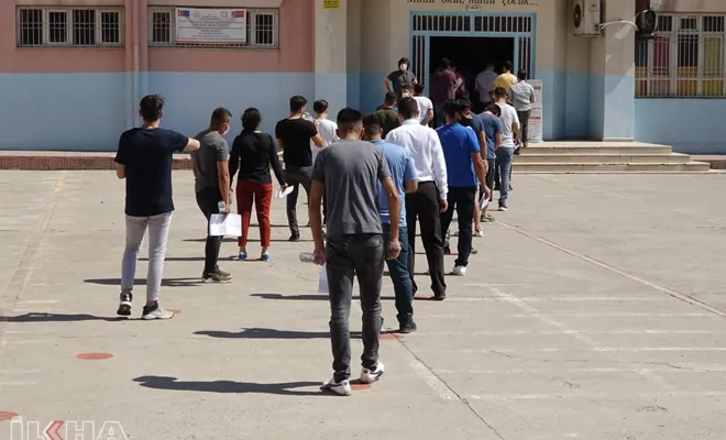 YKS’ye giren adaylar: Pandemi döneminde sınav biraz zor oluyor 