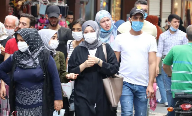 Covid-19 vakalarının arttığı Gaziantep’te kurallara yeterince uyulmuyor