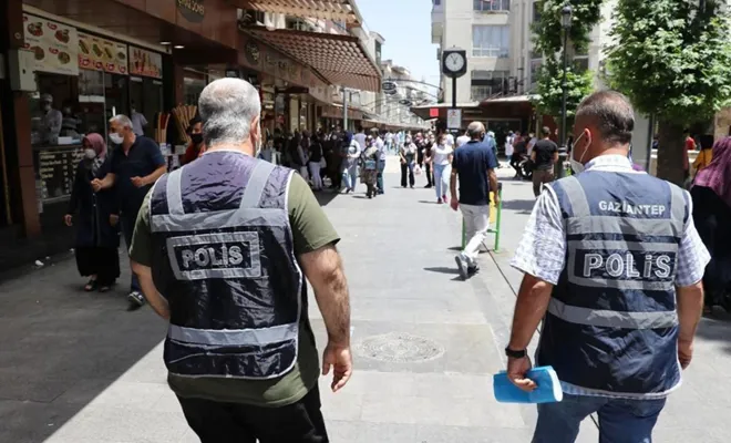 Gaziantep'te 3 bin 723 kişiye sosyal mesafe ve maske cezası verildi