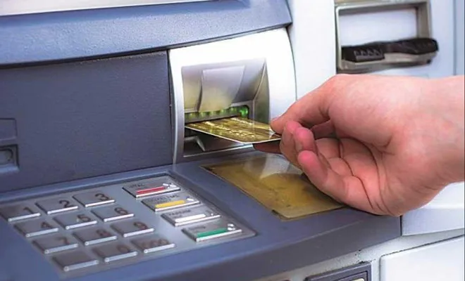 ATM’lere kart kopyalama düzeneği yerleştiren 2 şüpheli yakalandı