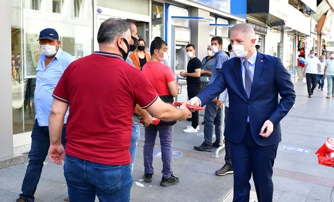Gaziantep Valisi Gül’den temizlik, maske ve sosyal mesafe uyarısı