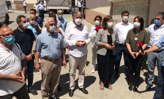 Gaziantep'teki düğün saldırısında hayatını kaybedenlerin yakınlarından HDP’ye tepki