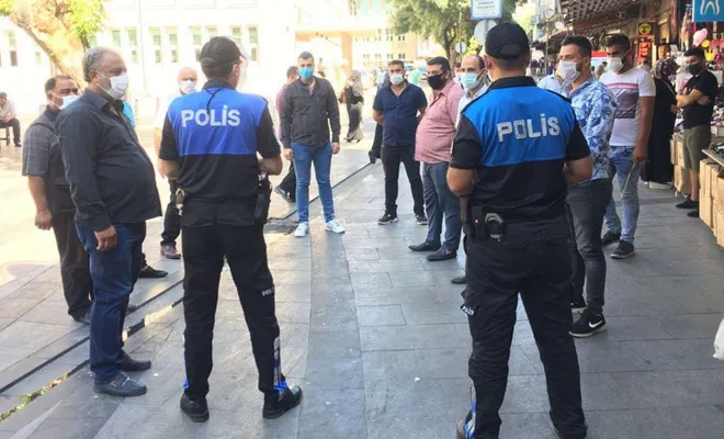 Covid-19 tedbirlerine uymayan 2 bin kişiye idari işlem uygulandı