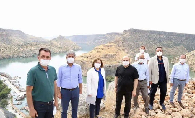 Kültür ve Turizm Bakan Yardımcısı Alpaslan, tarihi mekanları ziyaret etti