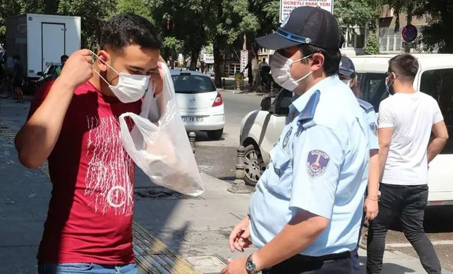 Gaziantep'te Covid-19 kurallarına uymayan kişilere idari işlem uygulandı