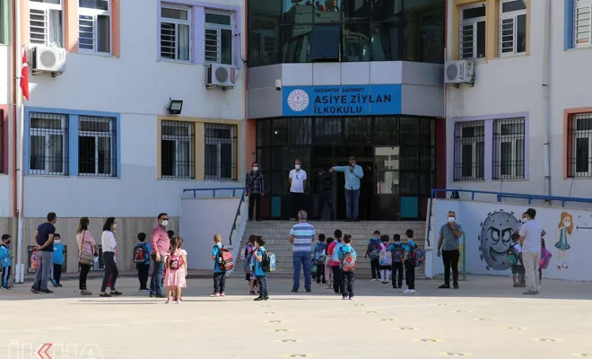 Öğrenci velileri yüz yüze eğitim günlerinin arttırılmasını istiyor