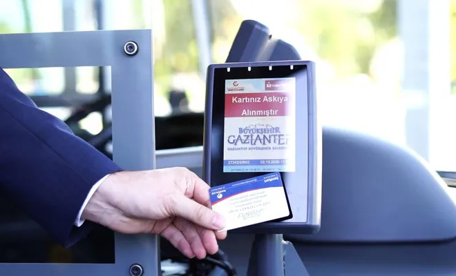 Gaziantep Valisi Gül: “Temaslı ve pozitif hastalar toplu ulaşımı kullanamayacak”