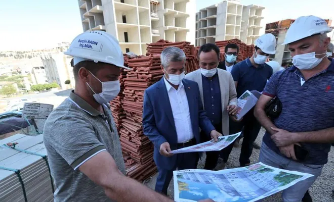 Dar gelirli aileler için yapılan konutlarda sona gelindi