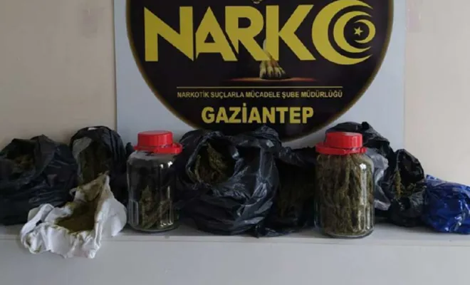 Gaziantep'te yaklaşık 6 kilo esrar ele geçirildi