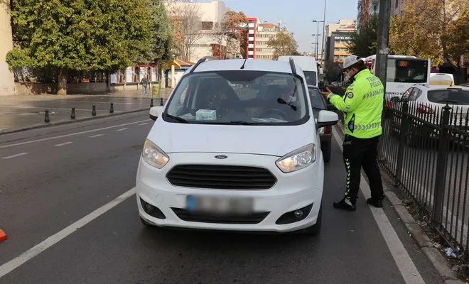 Gaziantep’te sokağa çıkma kısıtlamasına uymayanlara para cezası