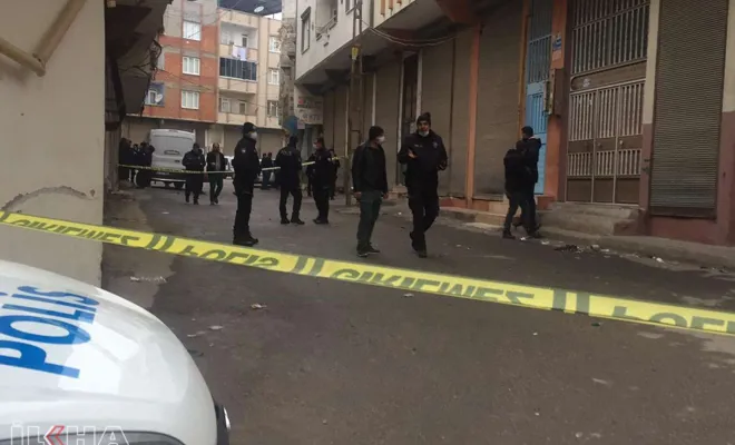 Akraba aileler arasında silahlı kavga: Bir ölü 3 yaralı