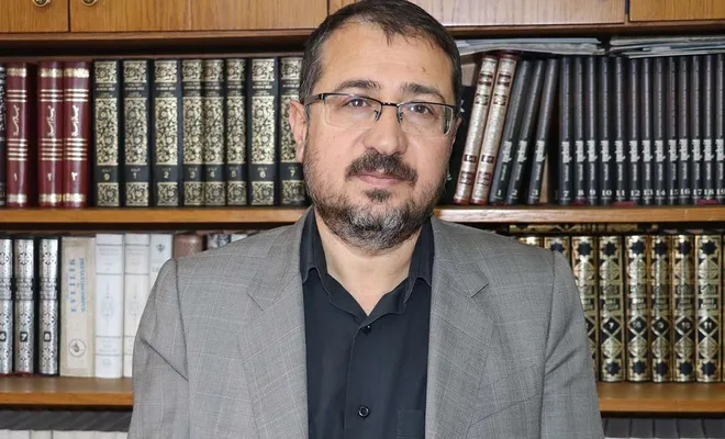 CHP’li İBB’nin Kur’an-ı Kerim’i Türkçe okutmasına tepki