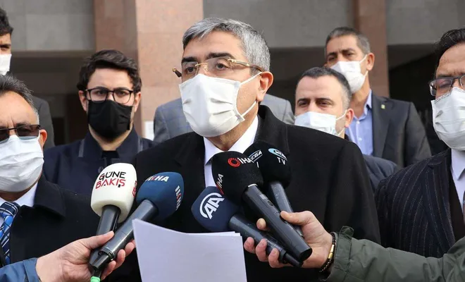 İlker Başbuğ, Fikri Sağlar ve Can Ataklı hakkında suç duyurusunda bulunuldu