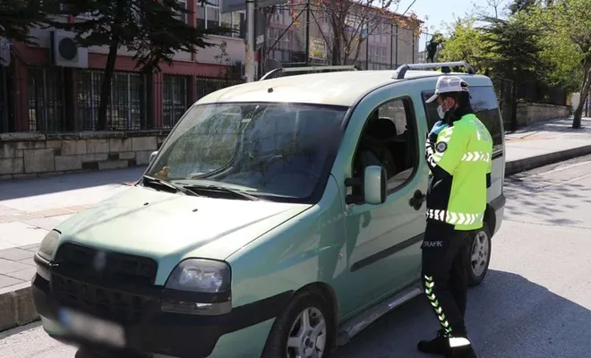 Sokağa çıkma kısıtlamasına uymayanlara para cezası verildi