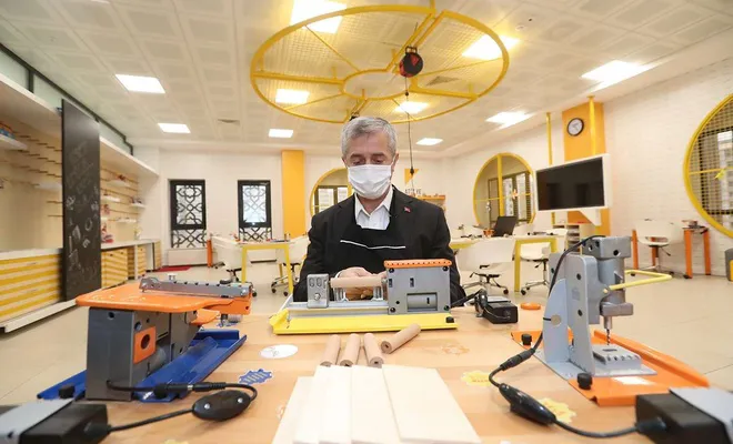 Deneyap atölyeleri, öğrencileri geleceğe hazırlayacak