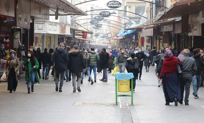 Covid-19 kurallarını ihlal eden 281 kişiye para cezası