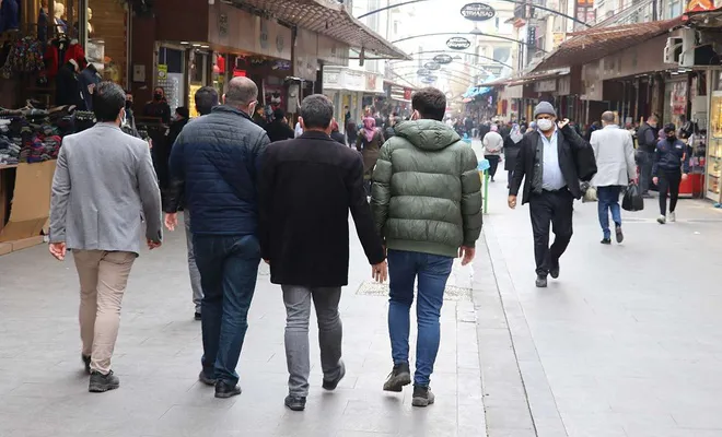 Covid-19 kurallarına uymayan 177 kişiye para cezası