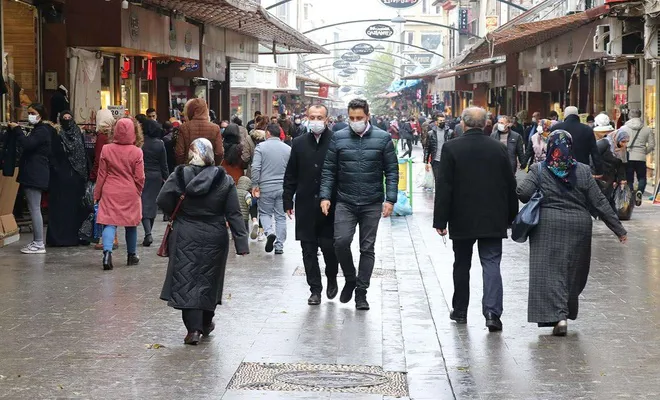 Gaziantep’te Covid-19 kurallarına uymayan 414 kişiye para cezası