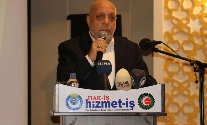HAK-İŞ yeni anayasa çalışmalarına destek vereceklerini açıkladı