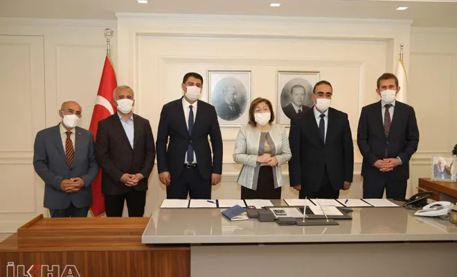 Hayvancılık yapan kadınlara tavuk dağıtılacak