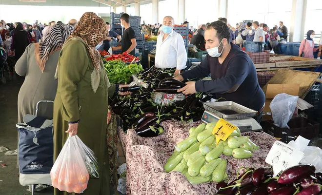 Semt pazarcıları tam kapanma döneminde muafiyet talep ediyor