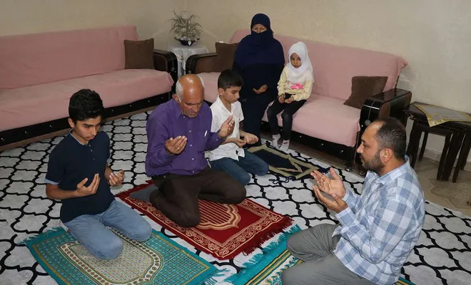 Kadir Gecesi’nde eller Kudüs için açıldı