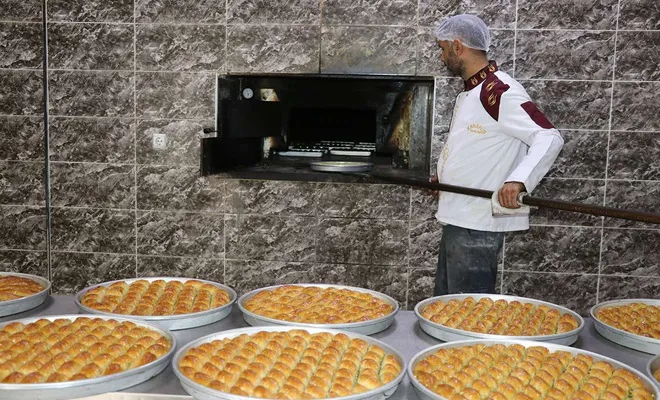 Baklavacıların yoğun bayram mesaisi başladı