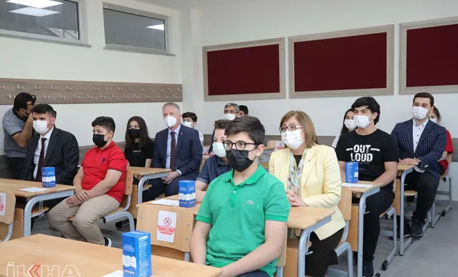 LGS’ye girecek öğrenciler için hijyen paketi hazırlandı