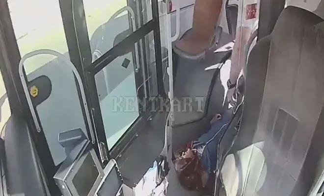 Otobüs şoförü rahatsızlanan yolcusunu otobüsle hastaneye götürdü