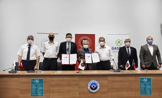 Gaziantep Üniversitesi ve Gaziantep Sanayi Odası arasında iş birliği protokolü
