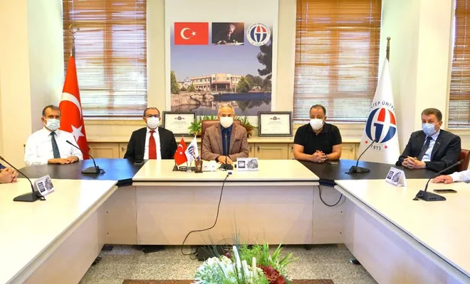 Gaziantep Üniversitesinde açılan 'Halı Tasarım Bölümü' tanıtıldı
