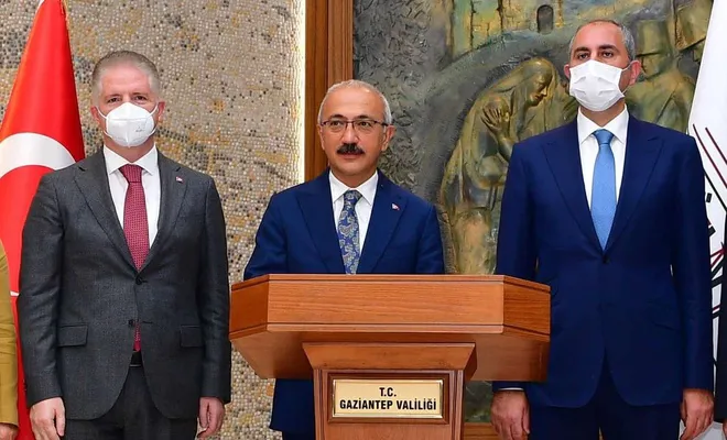 Bakanlar Gül ve Elvan Gaziantep'te ziyaretlerde bulundu