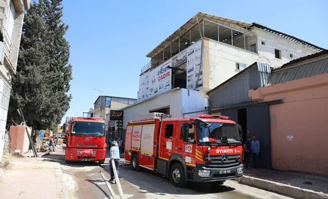 Ahşap atölyesinde çıkan yangın kontrol altına alındı