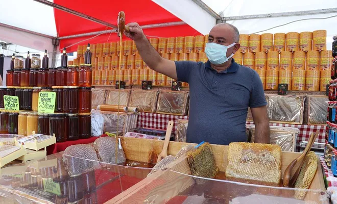 Yöresel ürünler fuarı açıldı