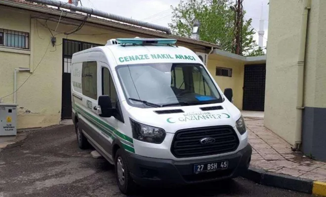 Motosiklet ile otomobil çarpıştı: Bir ölü