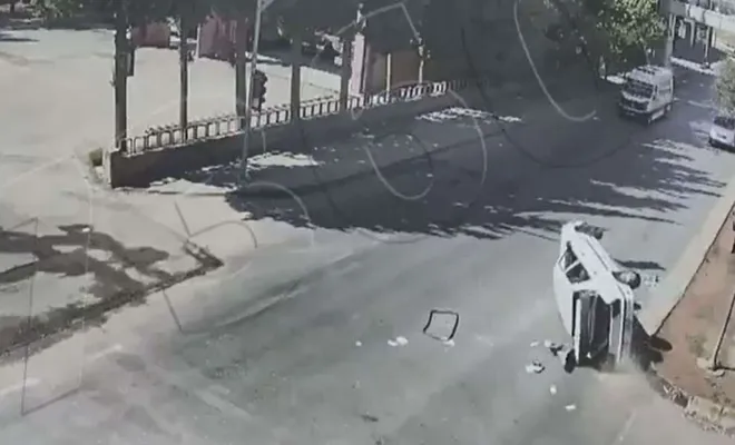 Trafik kazaları PTS kameralarına yansıdı