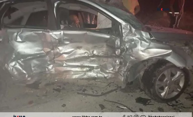 Gaziantep’te iki otomobil çarpıştı: 6 yaralı 