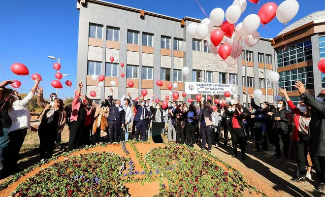 Balon uçurarak organ bağışı çağrısında bulundular