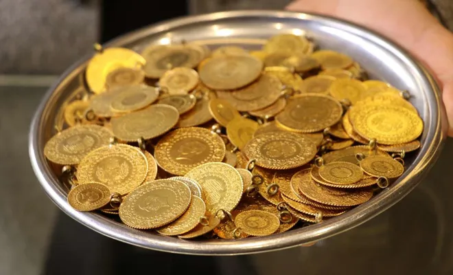 Kuyumcudan altın alan yok, satan çok