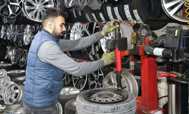 Kış lastiği uygulaması lastikçilerde yoğunluk oluşturdu