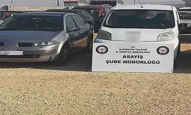 Çalıntı ve hacizli araçları satan şüpheliler yakalandı