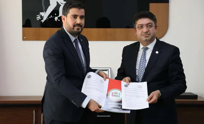 Gaziantep Barosu ile Gaziantep Gazeteciler Cemiyeti arasında işbirliği protokolü