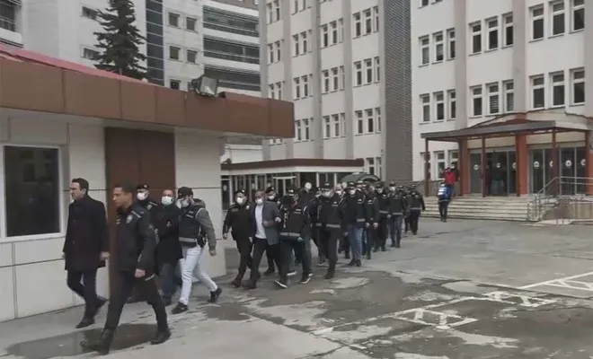 “Suç örgütü” operasyonunda 6 kişi tutuklandı