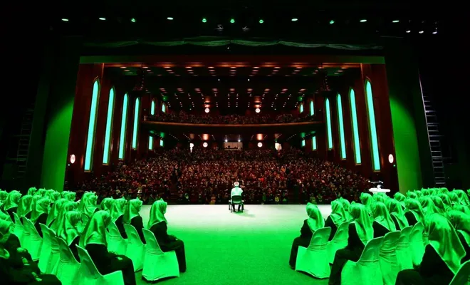 Hafızlık eğitimini tamamlayan kız öğrenciler icazetlerini aldı