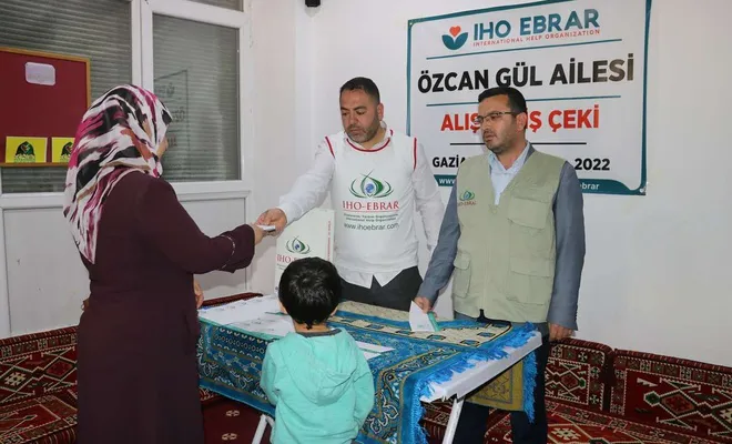 IHO EBRAR Gaziantep’te yetim ailelere yardımda bulundu