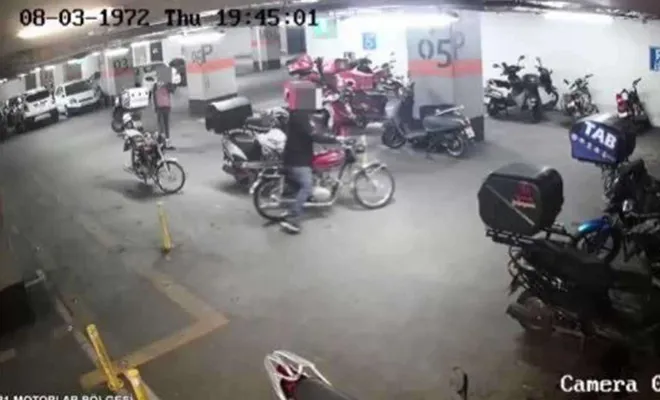 AVM'nin otoparkındaki motosikleti çalan 2 kişi tutuklandı