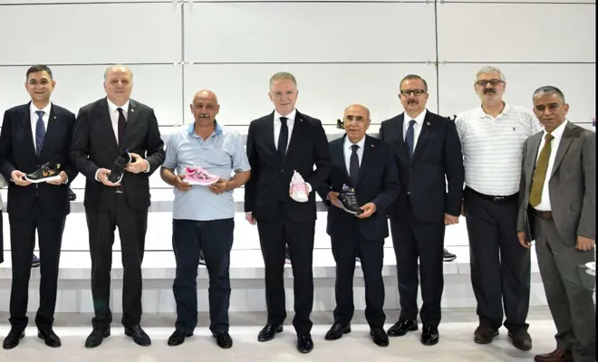 Gaziantep'teki ayakkabı fuarında yeni ürün ve modeller sergilendi 