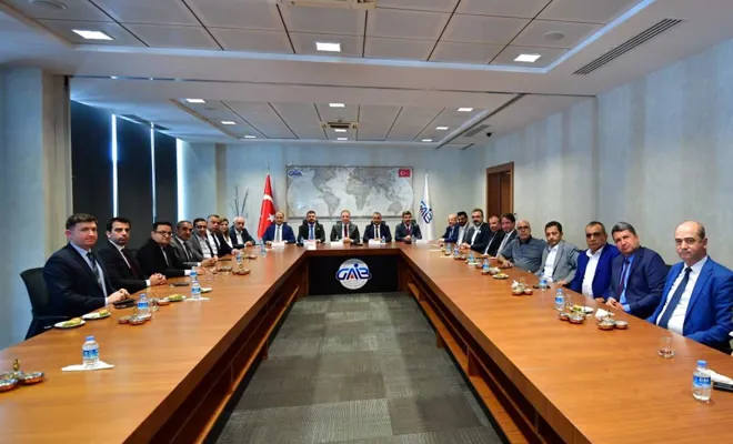 Vali Gül İhracatçılarla gündemi değerlendirdi 